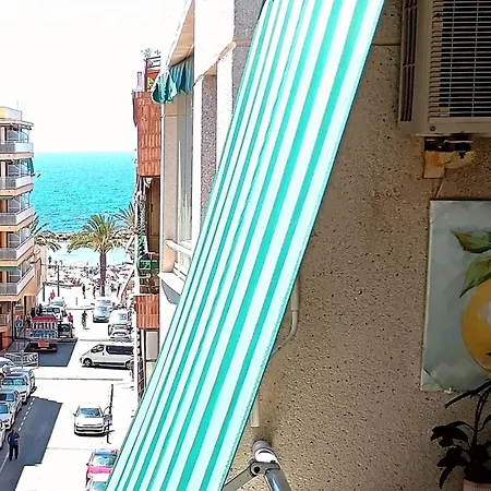 Beautiful Flat In Torrevieja, On The Spanish Seaside - Szep Lakas Torreviejaban, A Spanyol Tengerparton Exterior photo