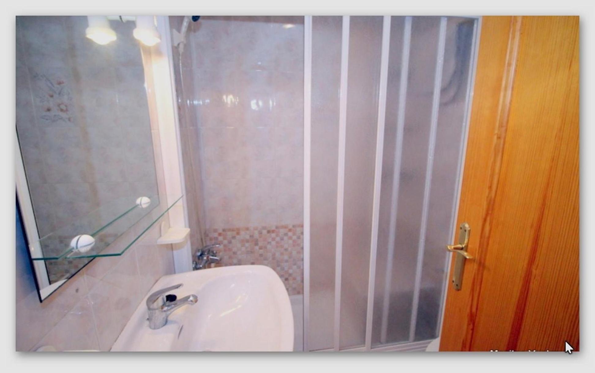 Beautiful Flat In Torrevieja, On The Spanish Seaside - Szep Lakas Torreviejaban, A Spanyol Tengerparton Torrevieja